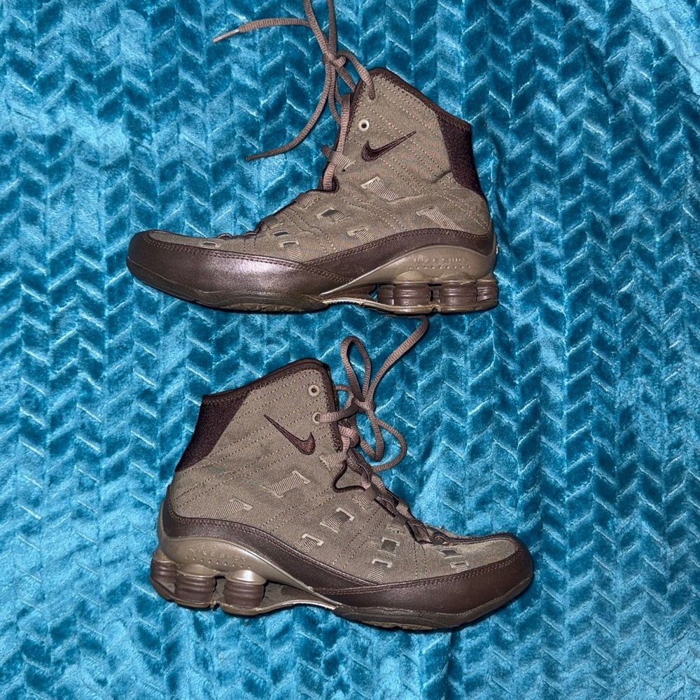 Nike Shox Nu Mid - Olive 🫒- Women’s 7